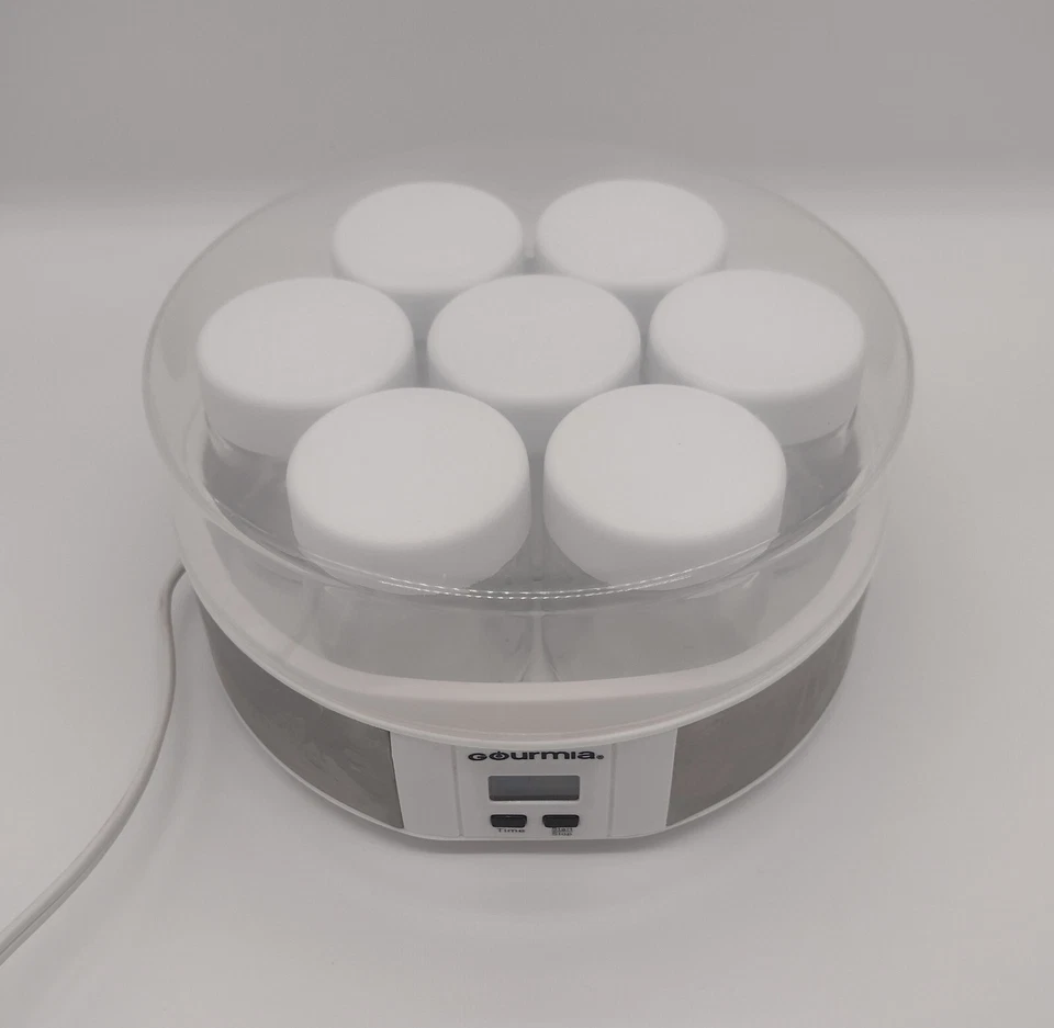 Yogurtera digital Gourmia GYM1620 con 7 frascos de vidrio de 6 oz. Foto 3 de 4