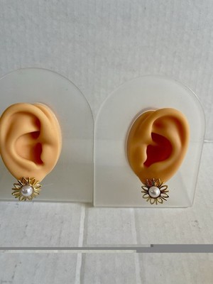 Vintage Sunflower Daisy Gold Finish Faux Pearl Accent Post Earrings FREE SHIP