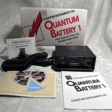Quantum Instruments Quantum 1 Battery Hi Capacity Flash Strobe with case clip