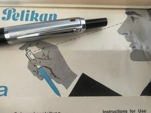 🔴 Pelikan Stylo-Plume Sphère 3 x1 Couleurs Recharge Bariolé Noir-Vert-Rouge Cru - Photo 1 sur 11