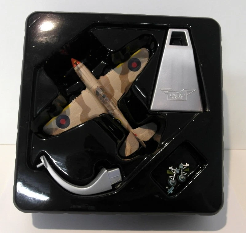 Corgi 1/72 Scale diecast - AA35215 Curtiss P-40E Kittyhawk 1A RAF AK-899 - Bild 3 von 3