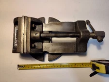 Palmgren 4 inch vise with magnetic aluminum softjaws