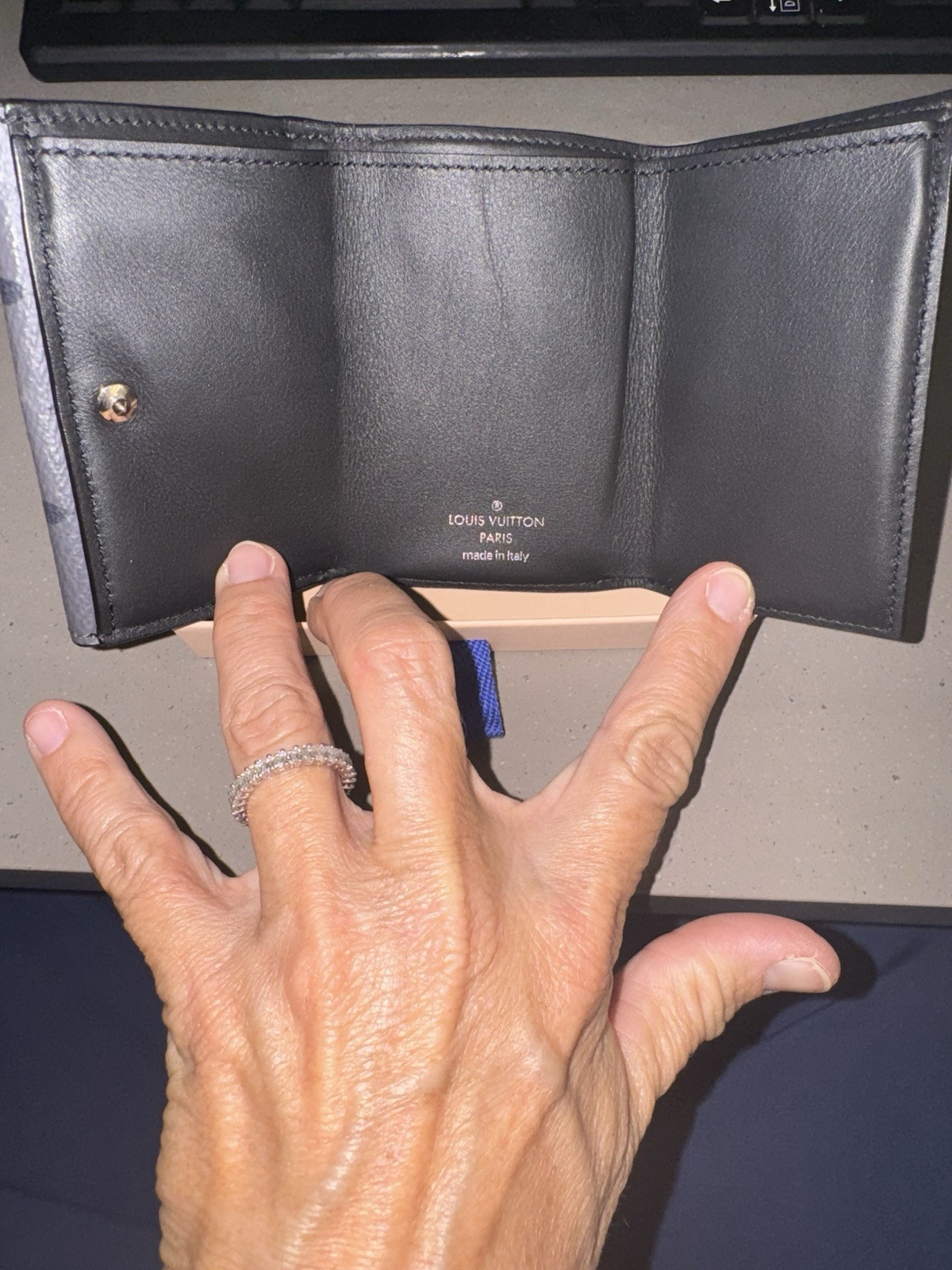 Louis Vuitton monogram Eclipse Reverse Discovery - image 8