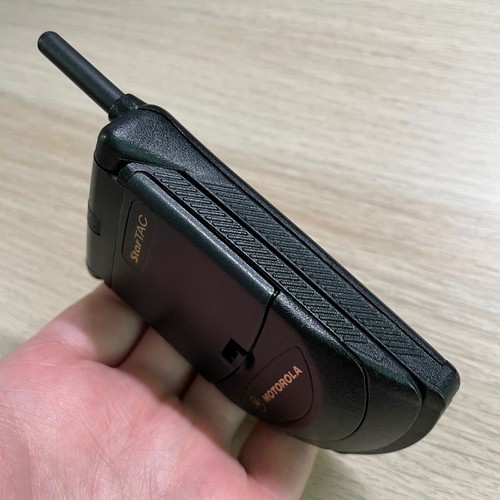 Téléphone à clapet Motorola StarTac ST7867W très bon état design ultra fin ! - Photo 7 sur 10