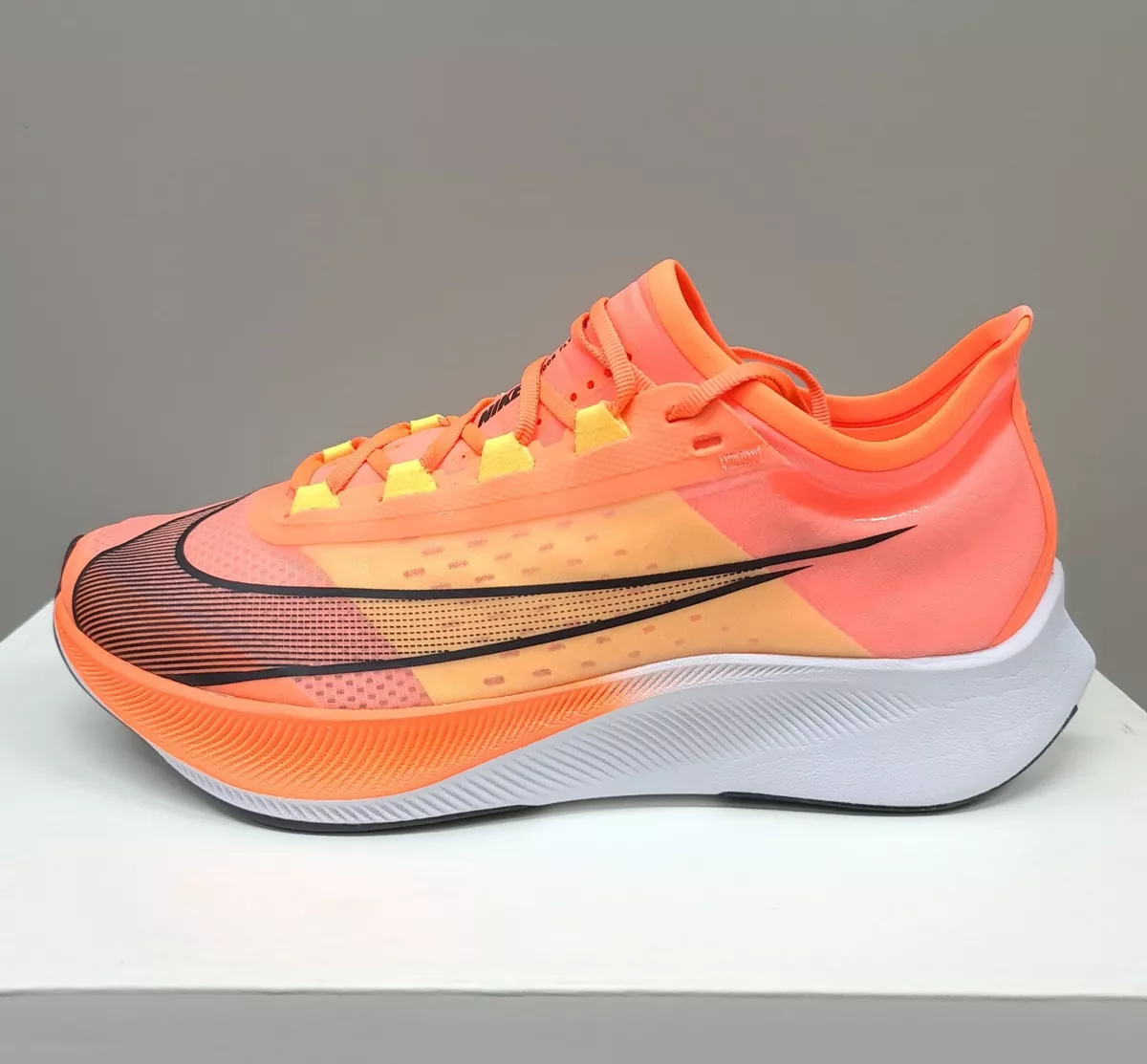 Nike zoom fly 3 by you cheap