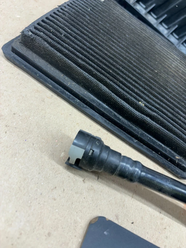 Ford Ranger Mazda B4000 2004 2007 4,0 V6 caja de filtro de aire tubos de montaje OEM Facto Foto 2 de 4