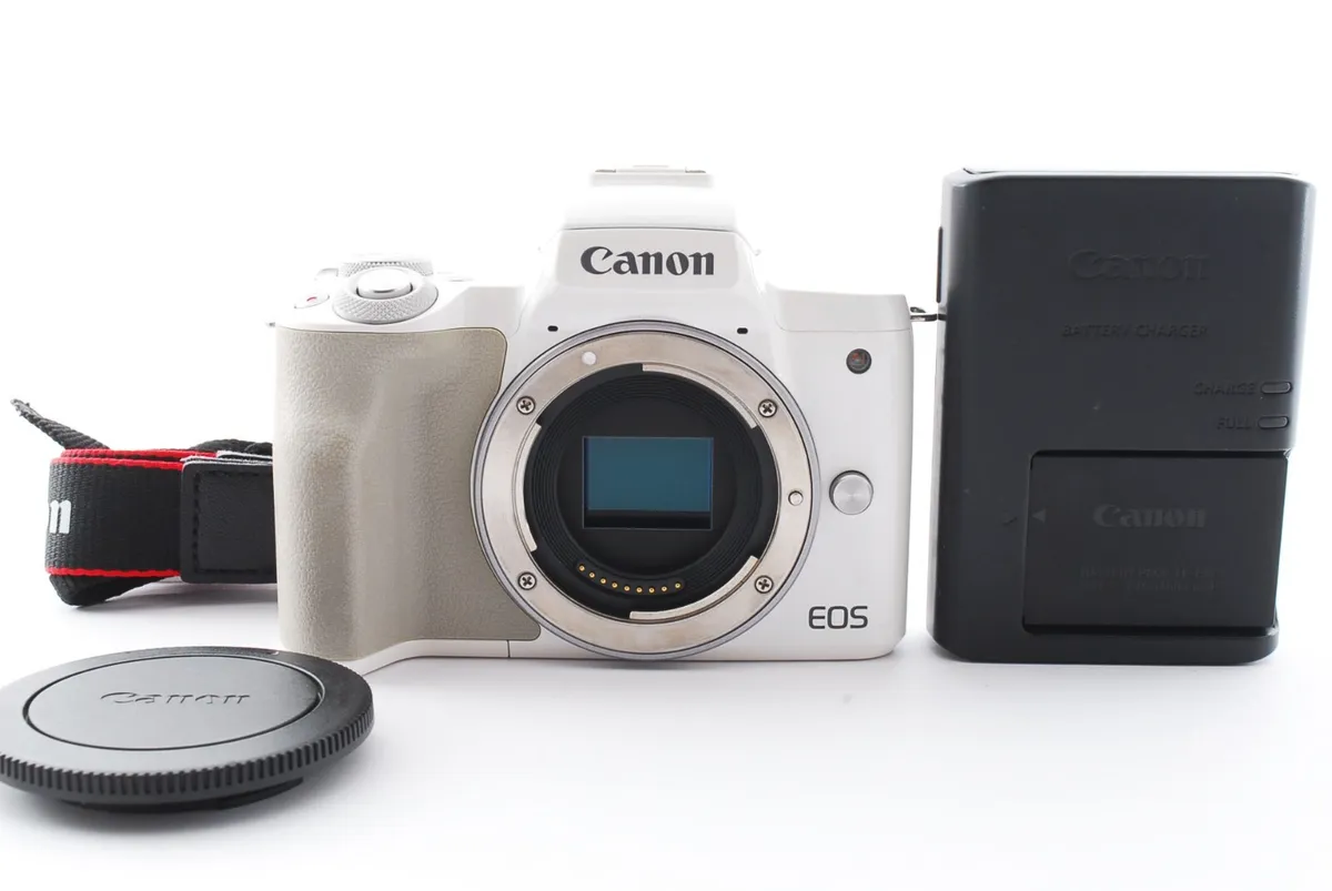 Canon eos Kiss M / M50 24.1MP White body only From Japan [Exc++] #1892465A