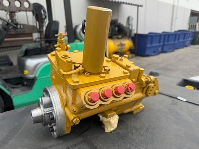 Caterpillar 3208 Fuel Injection Pump 7W9221 4N565-19   Brand New OEM CAT