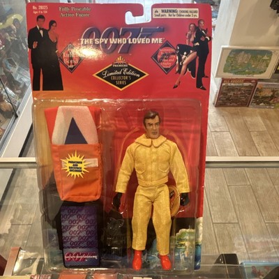 Exclusive Premiere James Bond The Spy Who Loved Me Action Figure w/ Parachute & 