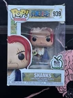 Funko Pop! One Piece Shanks #939 Chase Big Apple Collectibles Exclusive Box DMG