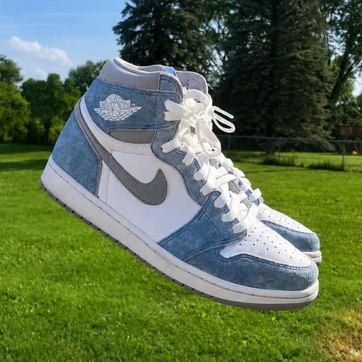 Jordan 1 Retro OG Hyper Royal for Sale | Authenticity Guaranteed