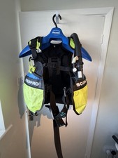Scubapro BCD Buoyancy Control Device for Diving