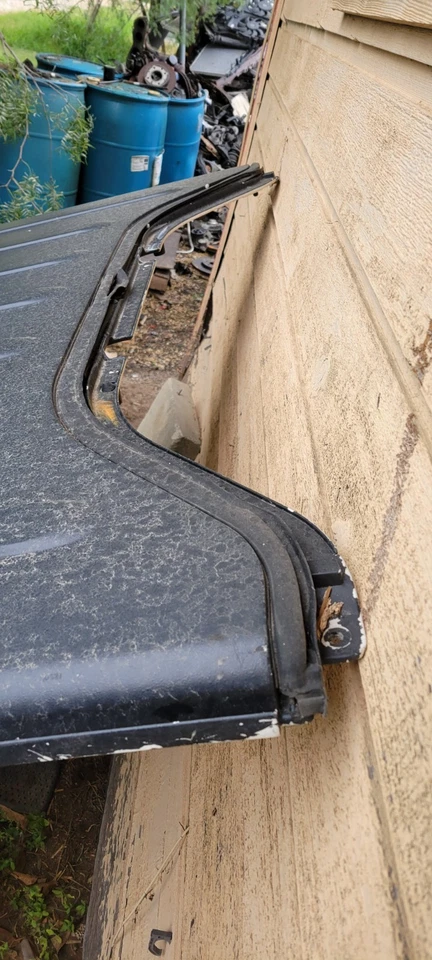 Jeep Wrangler 2010-2018 4 puertas techo rígido negro Foto 2 de 4