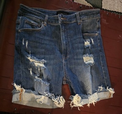 Risen Women s Distressed High Rise Cuffed Denim Shorts Medium Wash Blue 1XL