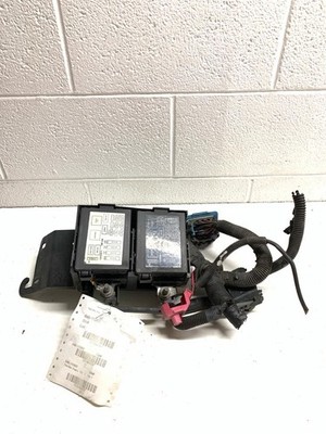 04 05 06 NISSAN MAXIMA Engine Fuse Box