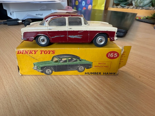 Dinky 165, Humber Hawk - Free Price Guide & Review
