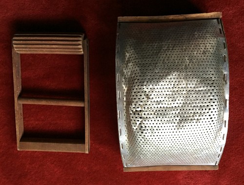 Antique Italian Hand Press, Primitive Wooden Metal Juicer, Rare Handcrafted Find - Picture 3 of 5