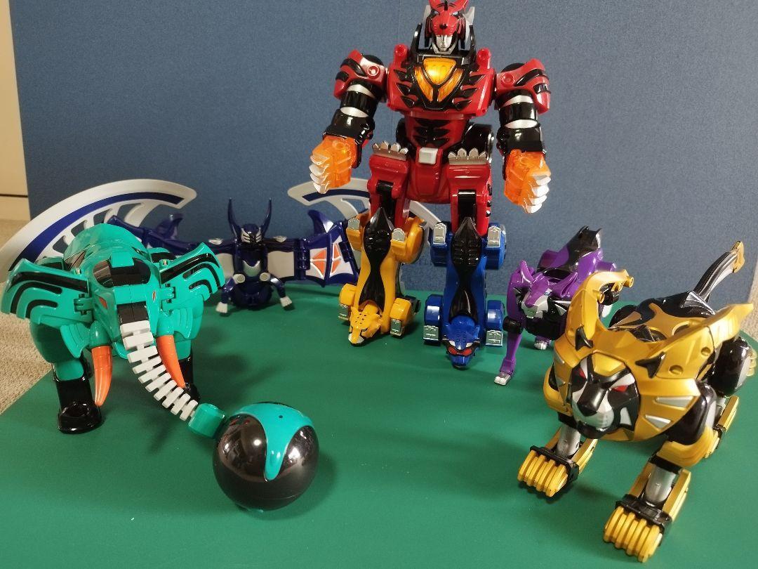 Power Rangers Jungle Fury Gekiranger Geki Elephant Geki Bat