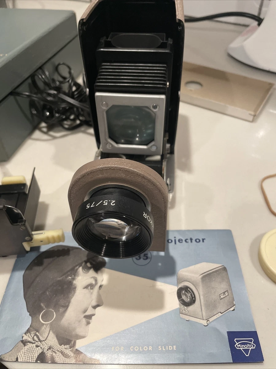 Vintage Minolta Mini 35 Slide Projector w/ Original Manual And Wood Storage  Box￼