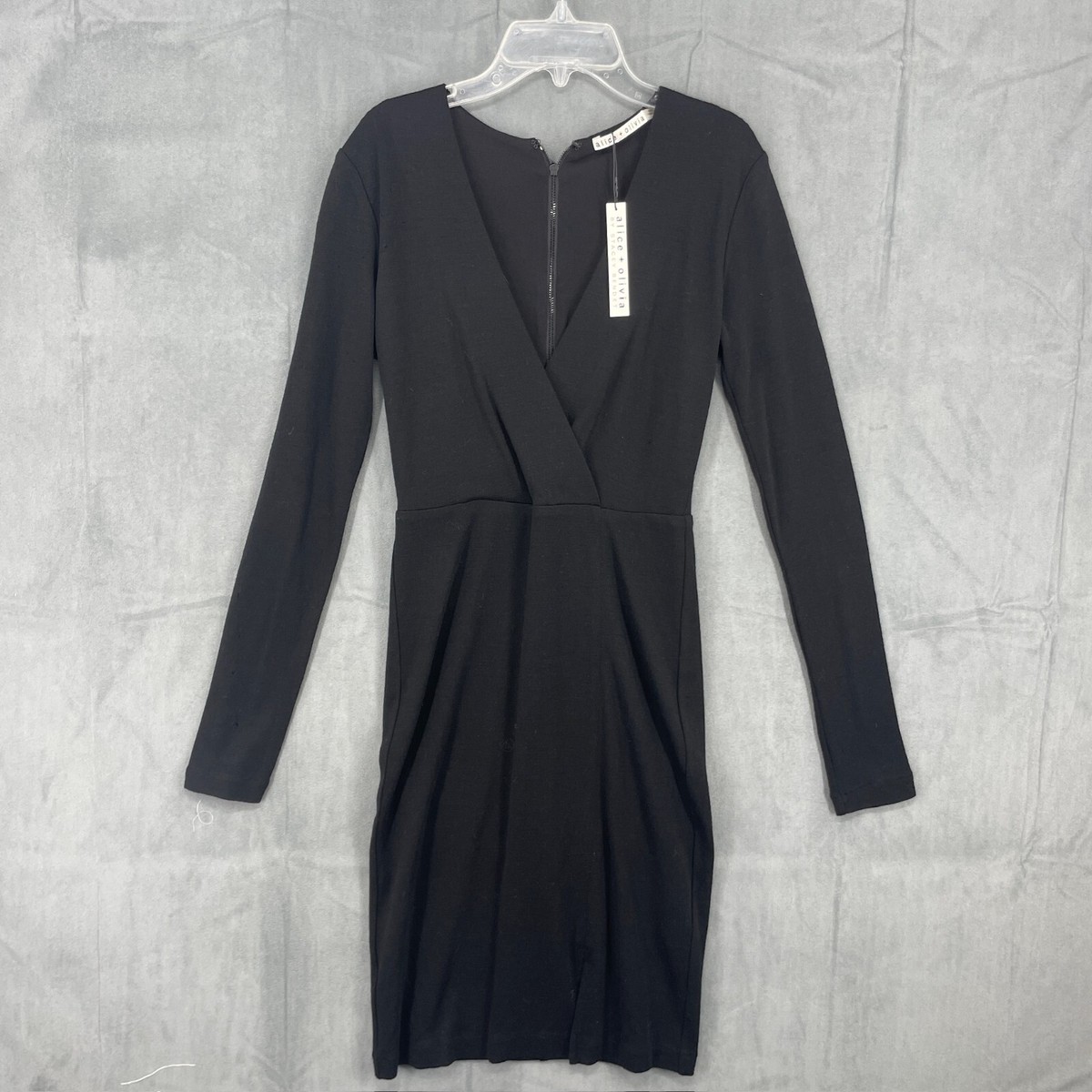 ALICE OLIVIA 新作SALE 美スタイル大人なブラックVネックドレス Alice + Olivia Dress Womens 2 Black 100% Wool V-Neck Long