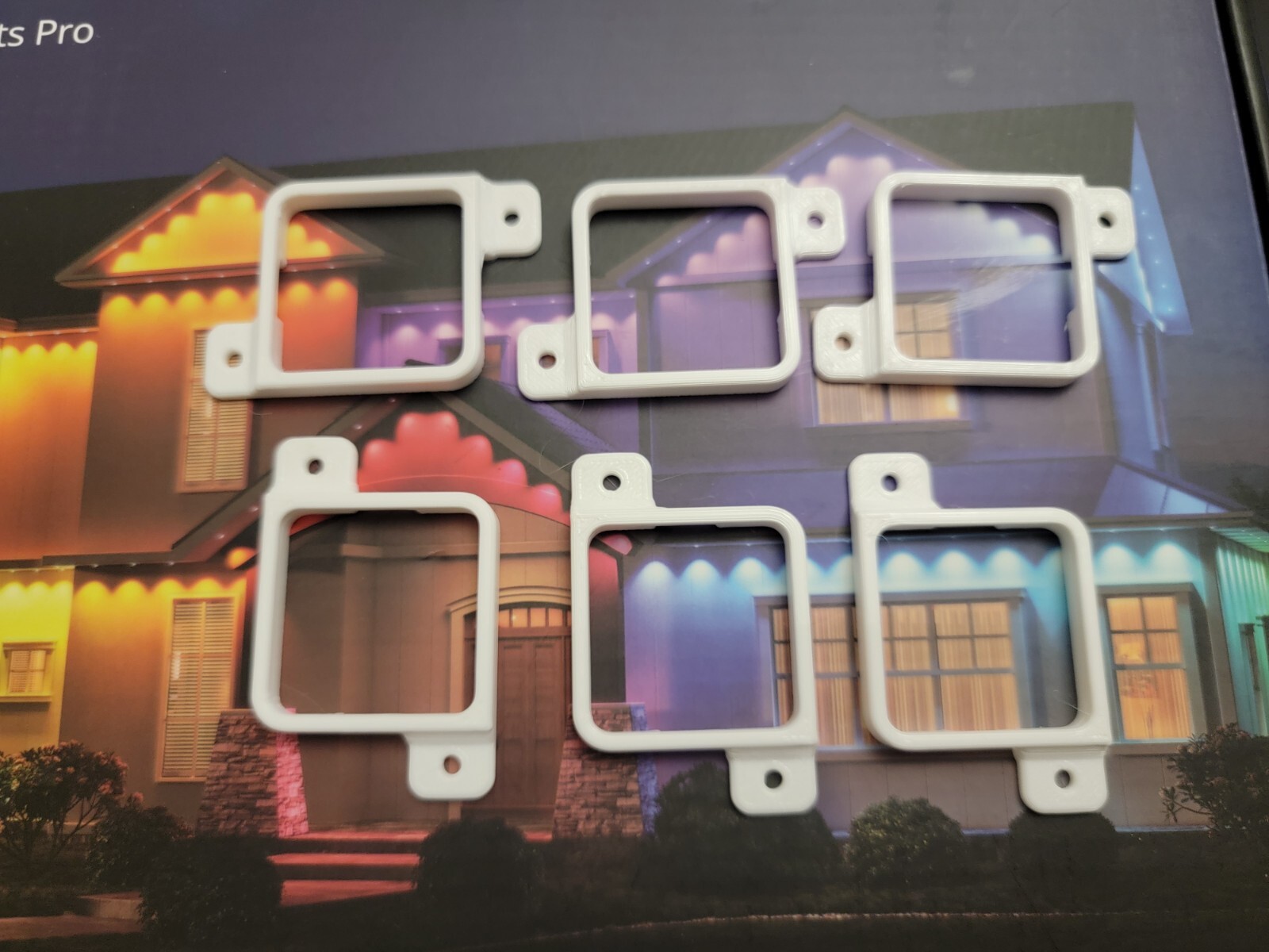 Govee Permanent Outdoor Lights Mount Bracket 2-Pack Elite White 200ft