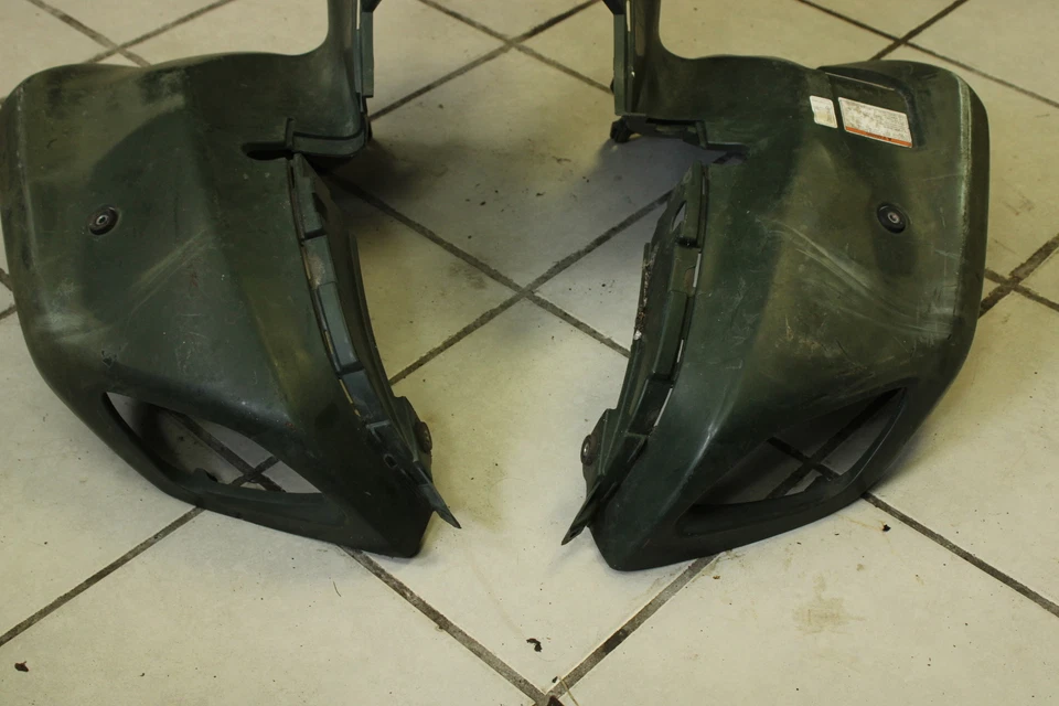 2002 Suzuki Ozark 250 OEM Front Fender B4474 - Image 2 of 4