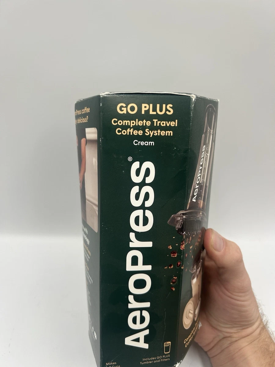 Cafetera portátil de viaje AeroPress Go Plus, crema, 20 oz con vaso