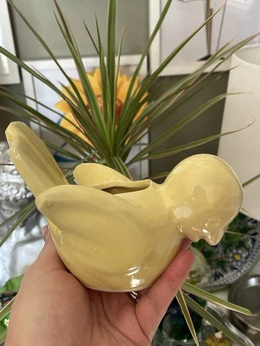Vintage Shawnee USA Pottery Yellow  Figural Bird 6” Planter , Flower Cactus Pot