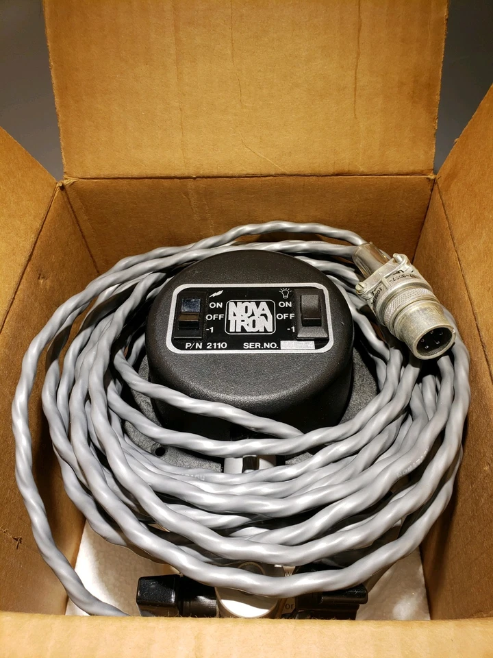 Nova Tron  High Efficiency  Studio Flash Head. - Image 2 of 4
