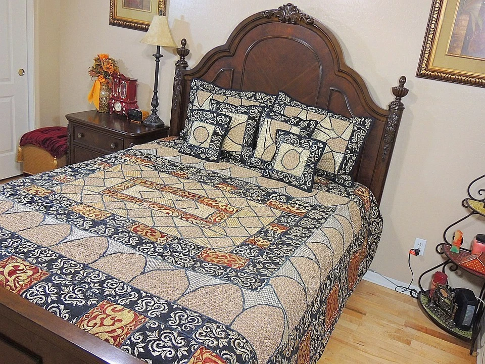 Edredón dorado decorativo hecho a mano bordado Zari 7P ropa de cama india Sari ~ King Foto 2 de 4
