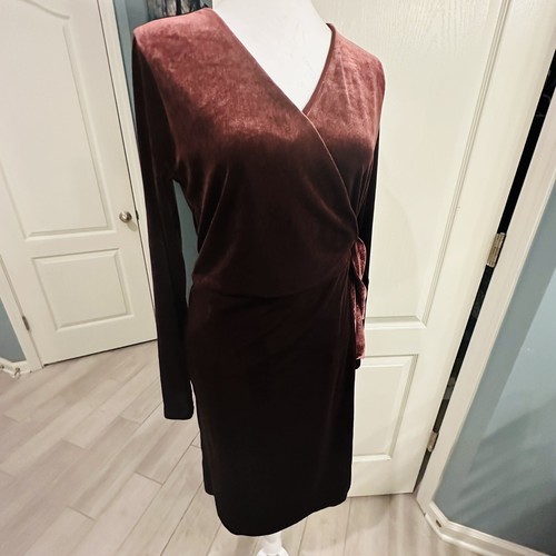 Alfani Womens Purple Velvet Knee-Length Party Wrap Dress M NWT pockets - Picture 2 of 5