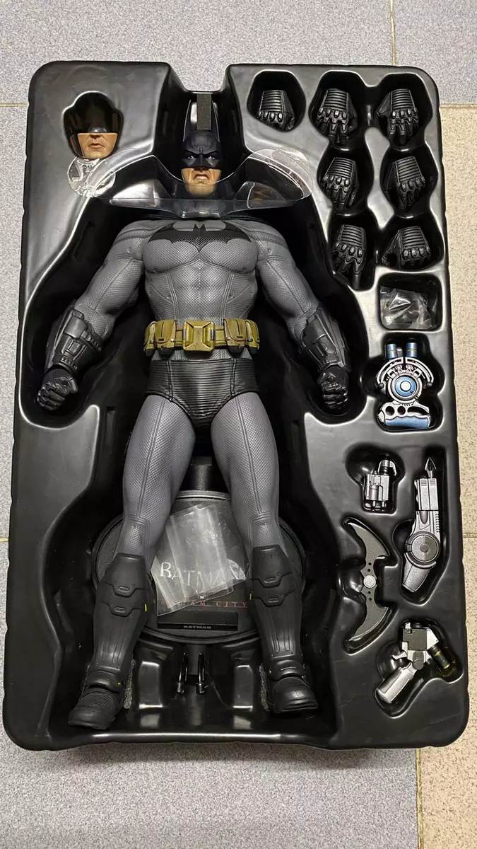 Hot Toys Batman: Arkham City - Batman VGM18 - Toys Wonderland