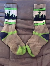 Seattle Seahawks Athletic Crew Socks Skyline Socks NWT One Size Fits