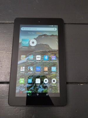 Amazon Fire 5th Generation 8GB, Wi-Fi 7'' Screen Black Model SV98LN Tested Works