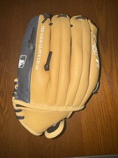 Rawlings Playmaker Series 11.5" Baseball Leather Glove WPM115NC left hand