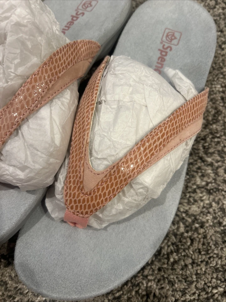 Spenco Women’s Shoes  Flamingo Rose Gold Yumi Size 8  - Image 2 of 4