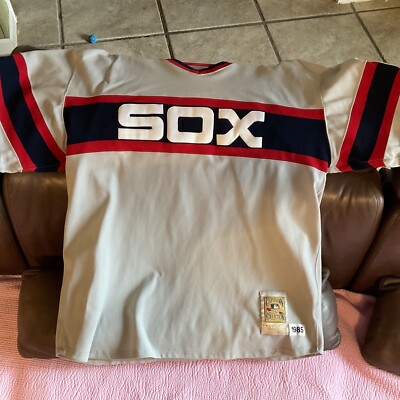 Mitchell & Ness 1983 FISK #72 Chicago White Sox Baseball Jersey