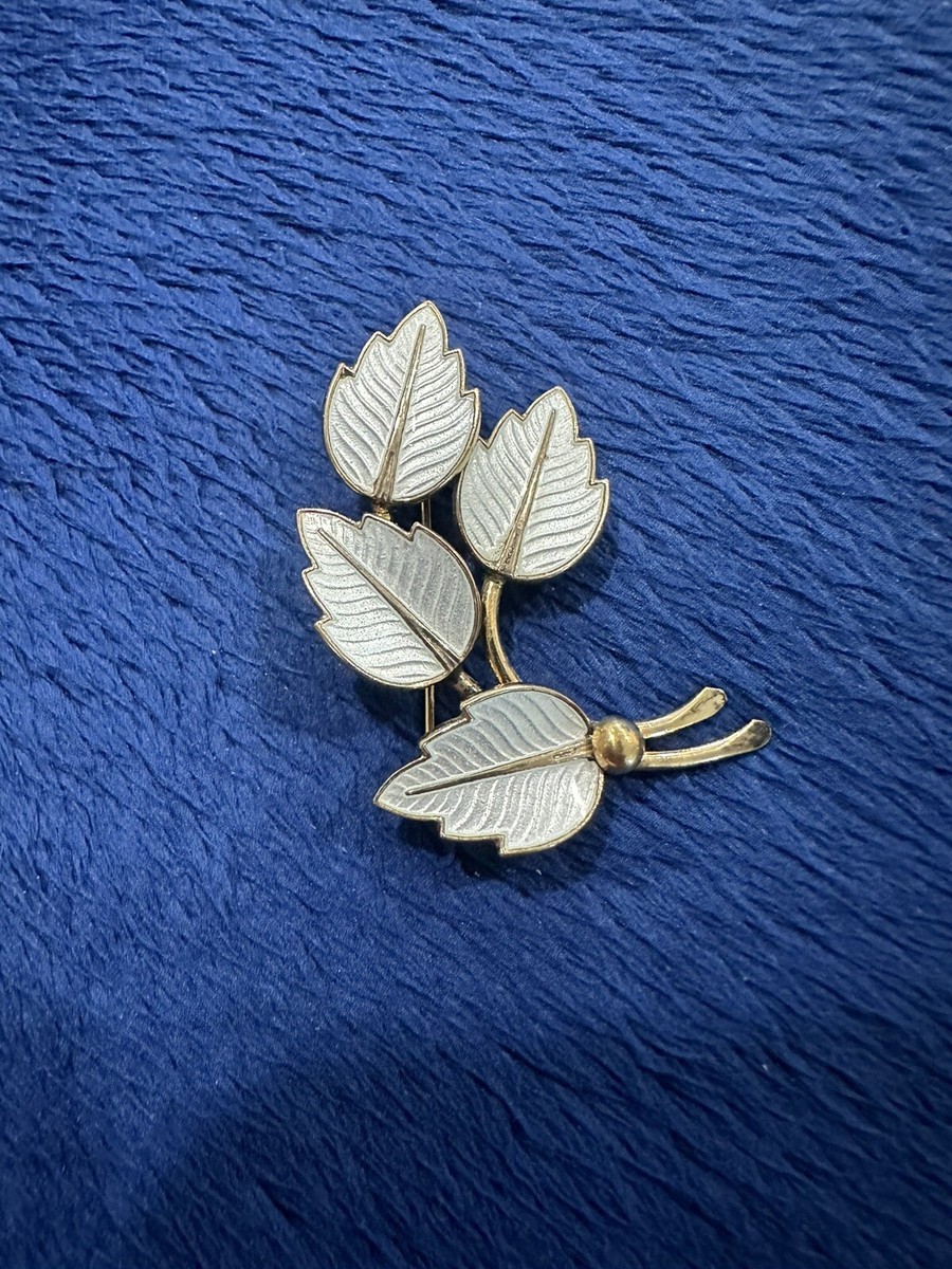 希少 Vintage   425 Brooch 925 Jemax Karin Pedersen Denmark Sterling 925 Gilt White Enamel Leaf