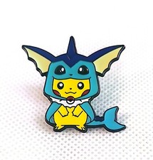 Pok mon Pikachu Vaporeon Poncho Enamel Pin