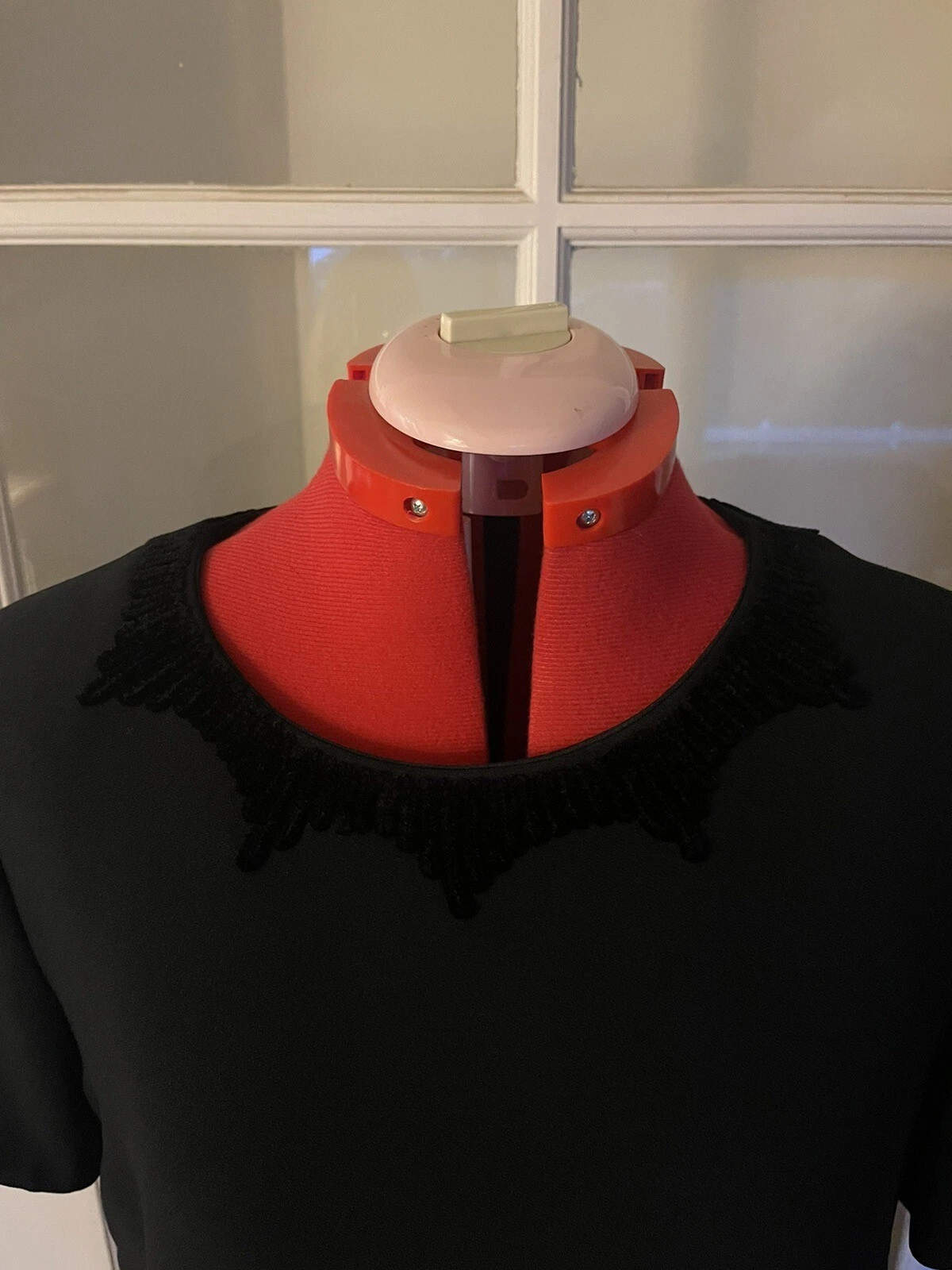 Abito e soprabito Valentino Miss V con accenti di velluto Made in Italy