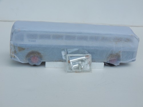 Corgi Classics Vintage Buses #98467 Yellow Coach 743 Public Service of NJ -NEW - Picture 5 of 6