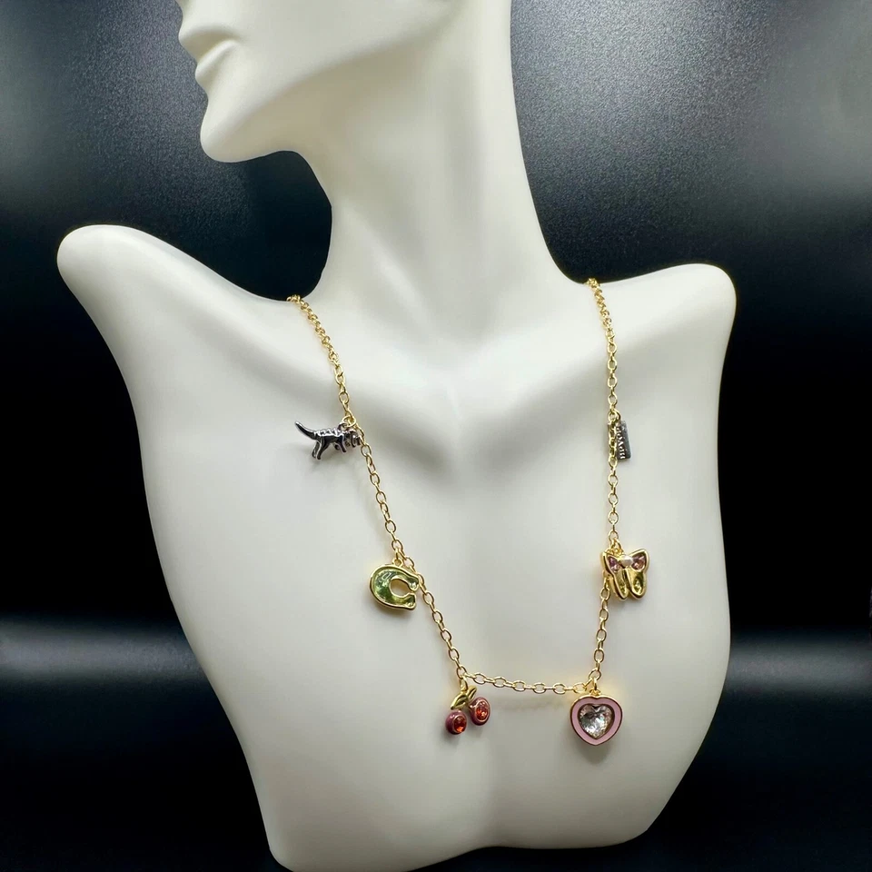 RARO Collar Coach Cherry Mariposa Dije | Regalable, Nuevo | Embalaje Completo Foto 2 de 3