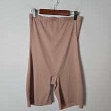 RED HOT SPANX Size XL Moderate Control Shapewear Shorts High-Waist Mid-Thigh