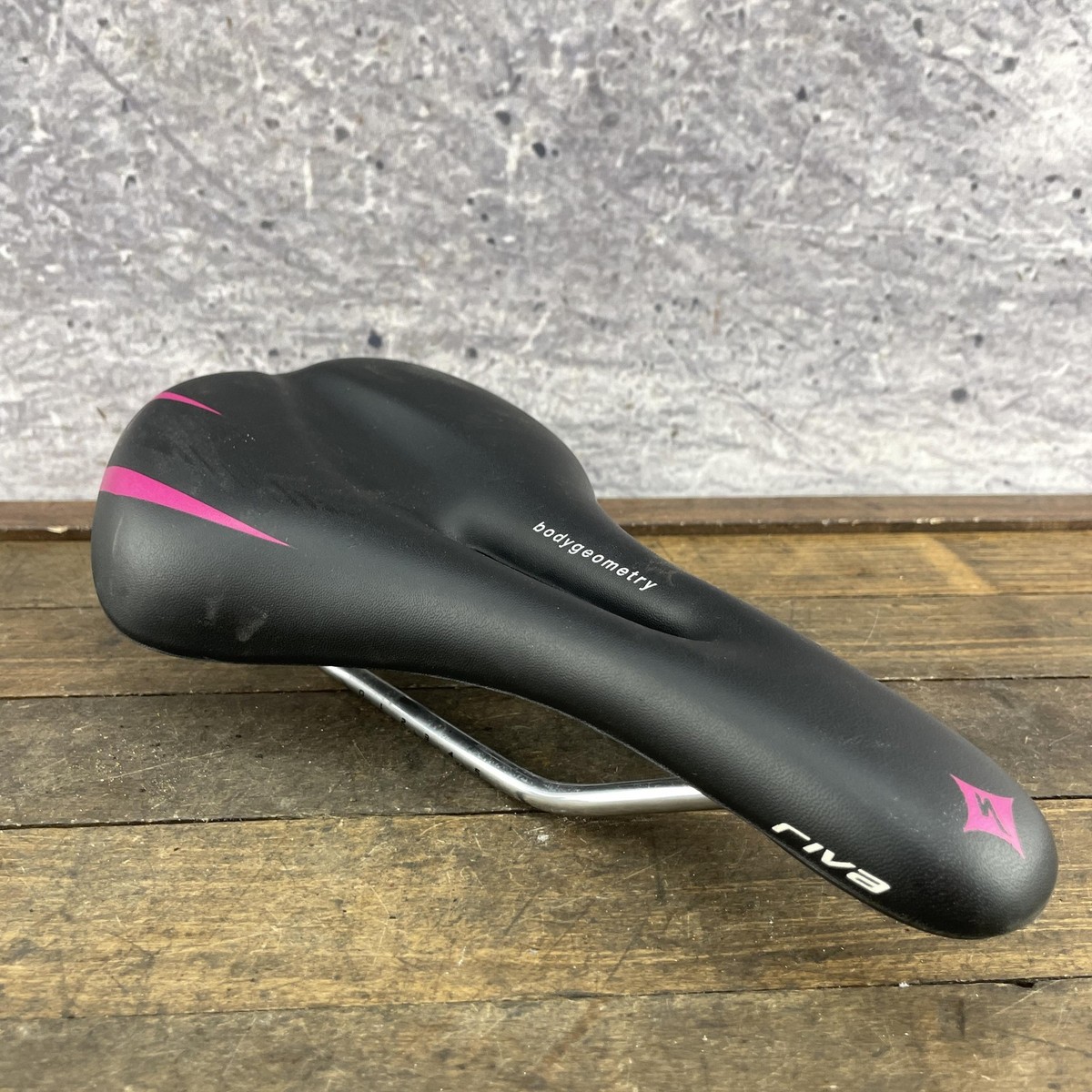 Specialized Body Geometry Riva 155mm Womens Bike Saddle Seat