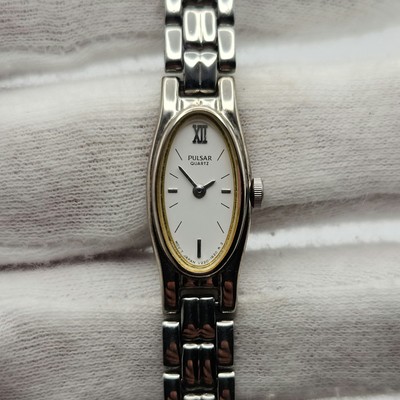 Pulsar V220-6190 Ladies Vintage Silver Tone Quartz Watch - FOR