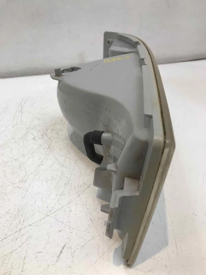 Luz de señal de giro delantera izquierda para conductor Chevy Astro 95-05 debajo del faro 16520249 Foto 2 de 4