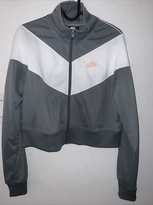 crop top nike jacket