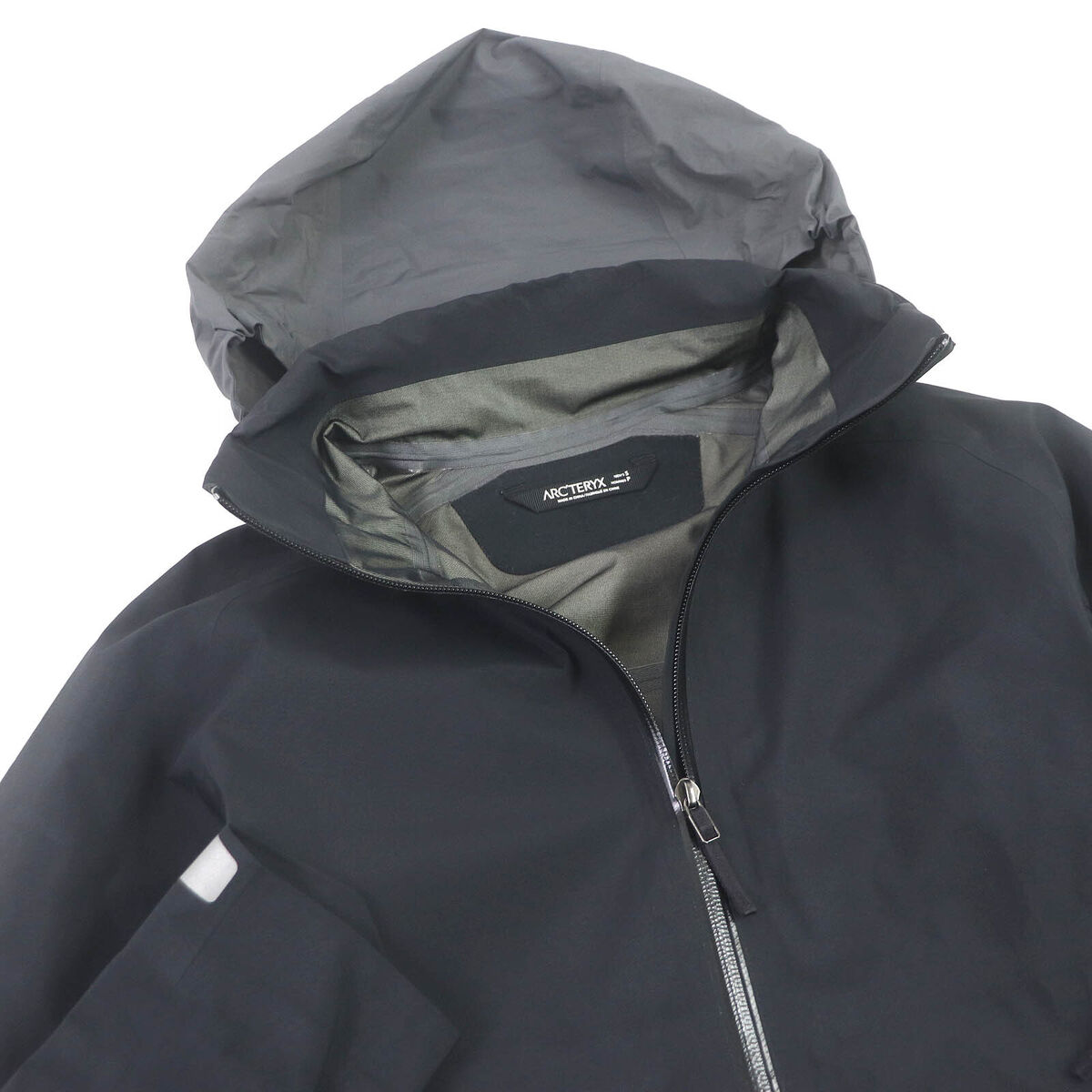 ARC'TERYX 15765-72357 A2B Commuter Hardshell Jacket Gore-Tex ARC'TERYX 15765-72357 A2B Commuter Hardshell Jacket Gore-Tex