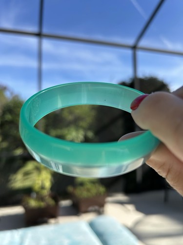 Vintage Lucite Acrylic Pearlescent Aqua Lagoon Blue Bangle Bracelet