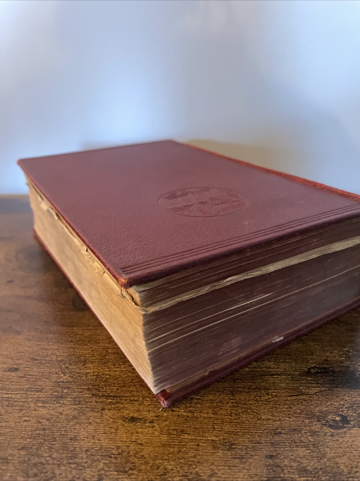 The Modern Standard Dictionary (Vintage / Antique Book) image 4